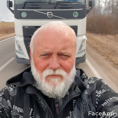 Александр Комаров